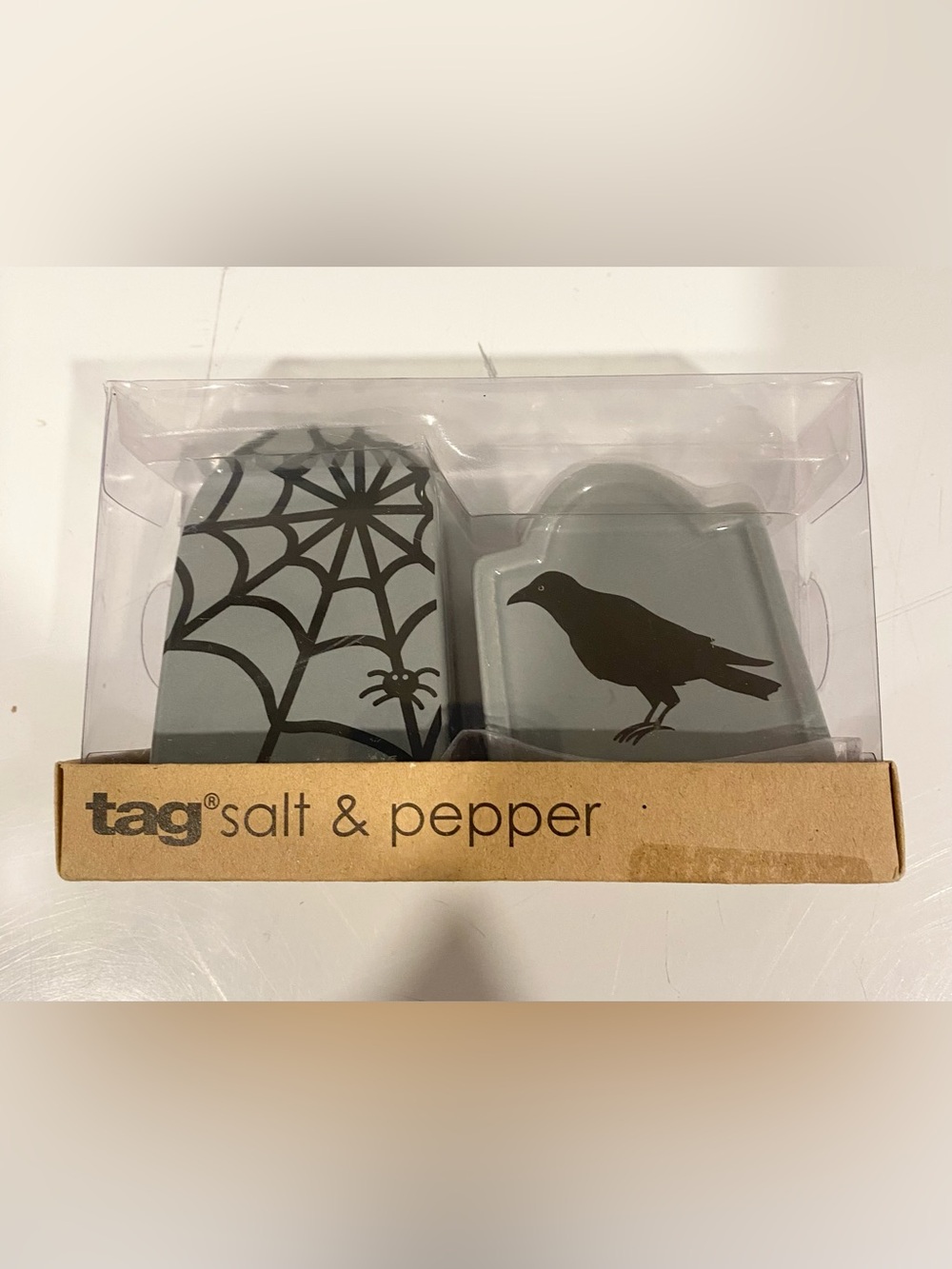 TAG Halloween Salt & Pepper Shakers Spider Web Raven Crow Gray Black NIB